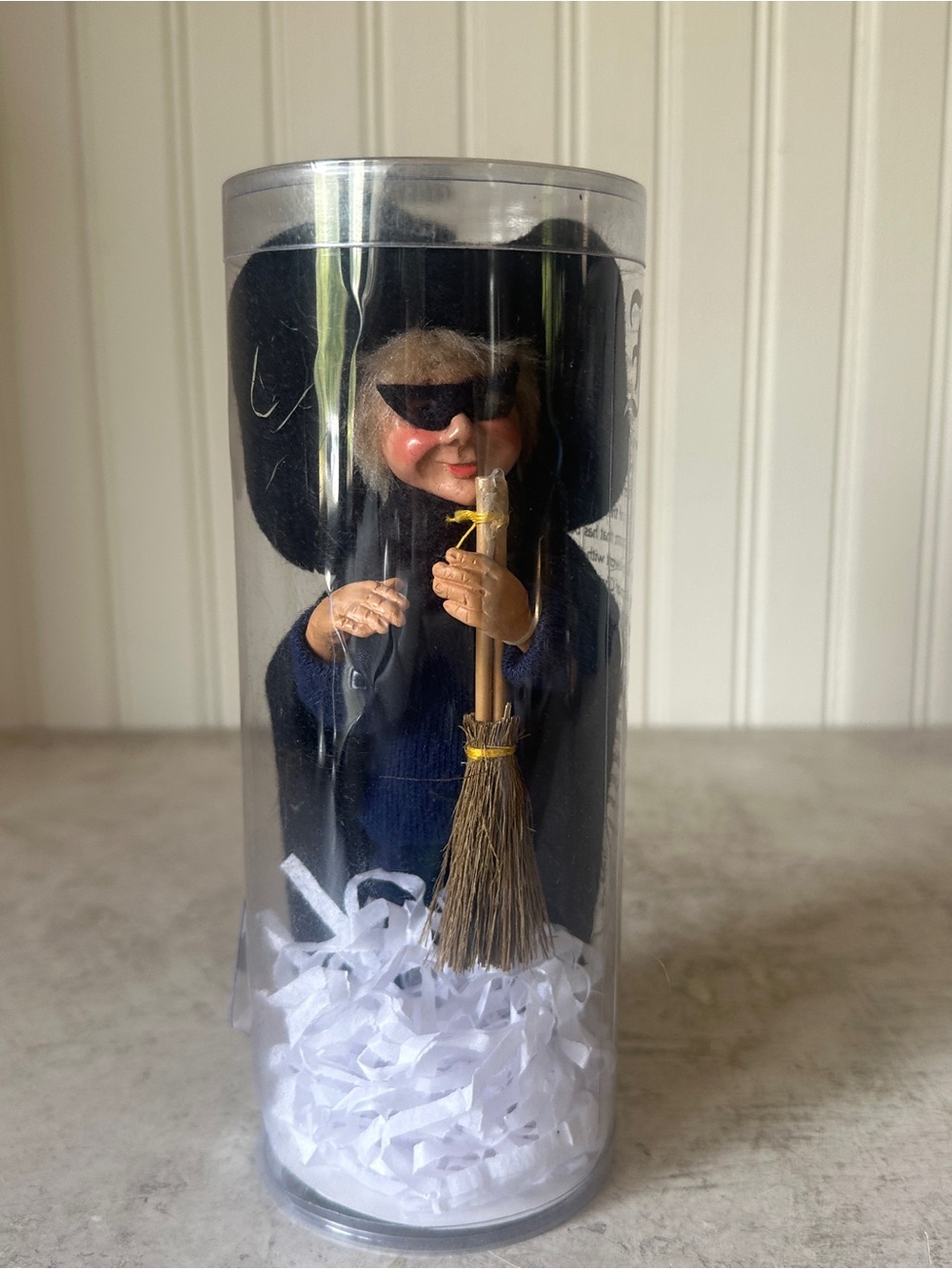 Byers Choice Kindle Halloween Spell Witch w/ Broom Stars Posable Doll